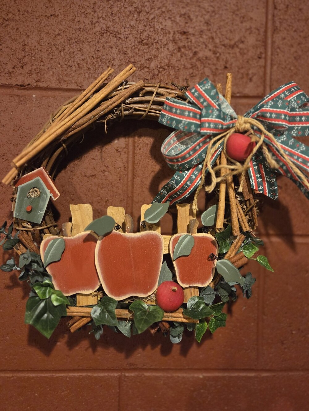 Colorful 14" Rustic Apple Wreath w/Cinnamon Sticks, Greenery and Holiday Bow